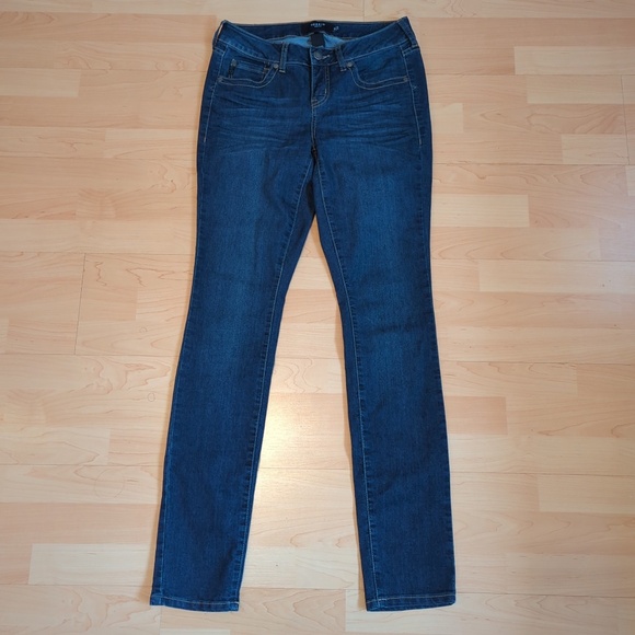 Torrid Medium Rise Skinny Jeans Tall Fit (10T) - Picture 1 of 11